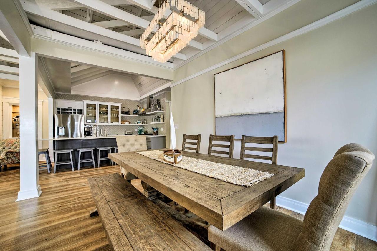 Charming Renovated Avalon Townhome, Walk To Beach! Exterior photo