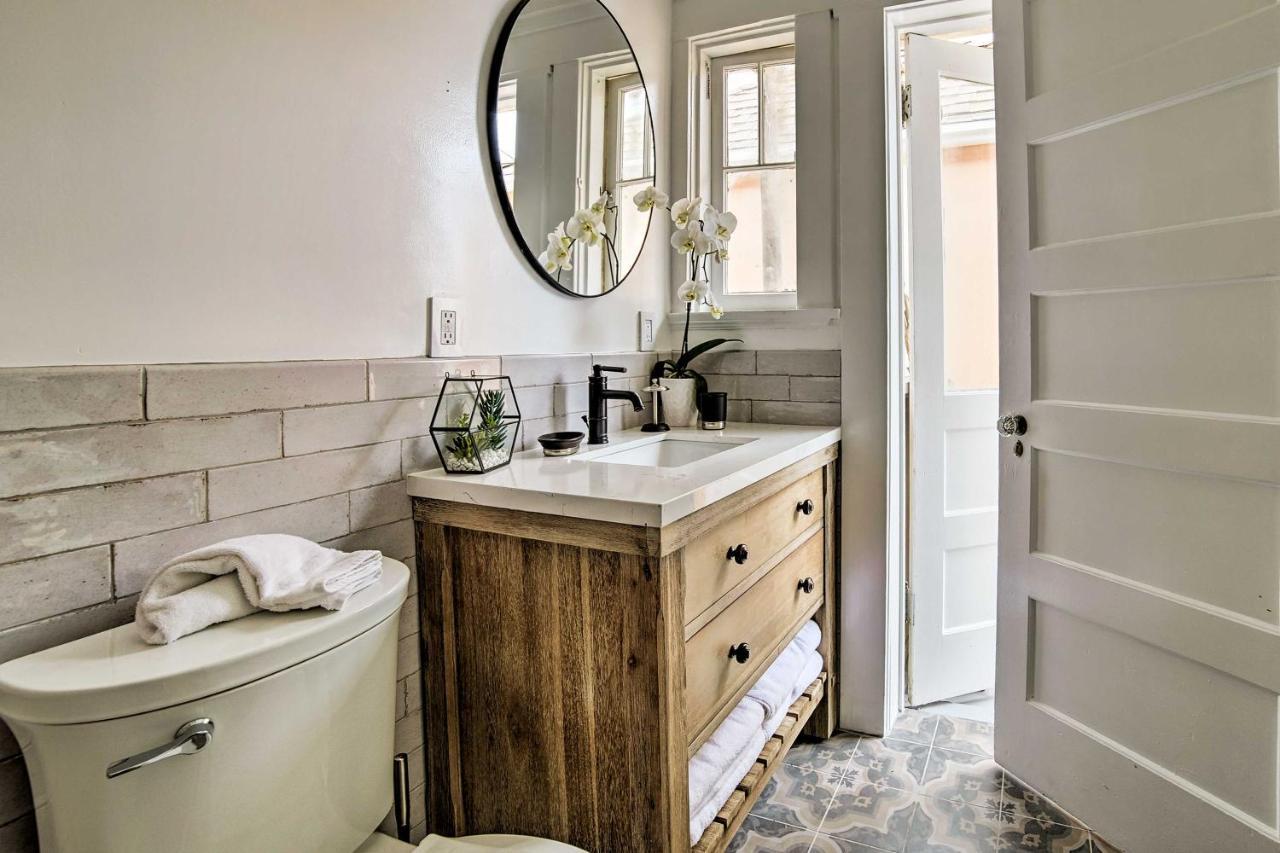 Charming Renovated Avalon Townhome, Walk To Beach! Exterior photo
