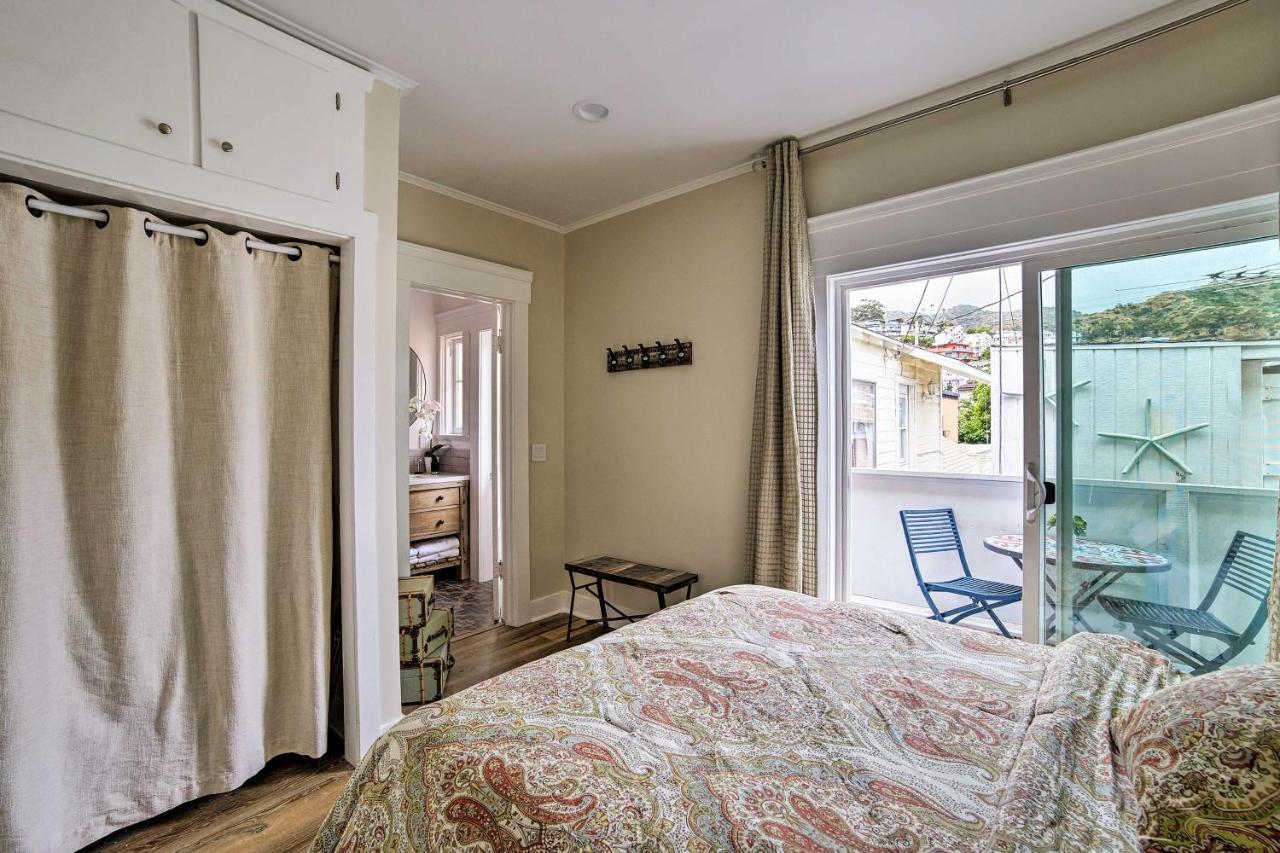 Charming Renovated Avalon Townhome, Walk To Beach! Exterior photo