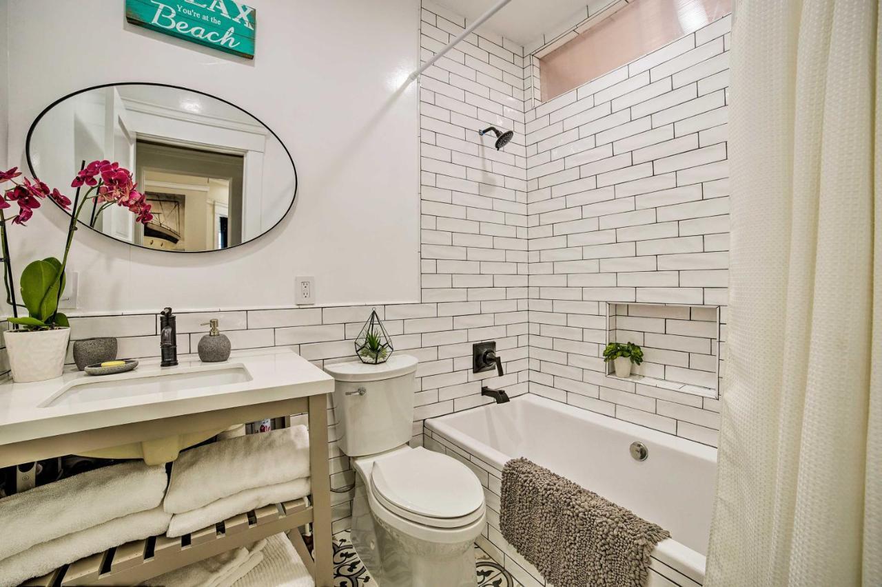 Charming Renovated Avalon Townhome, Walk To Beach! Exterior photo